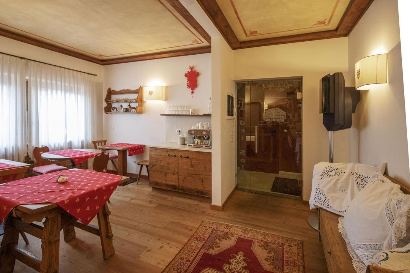 Ca' Del Sole Aparthotel San Vito di Cadore Exterior photo